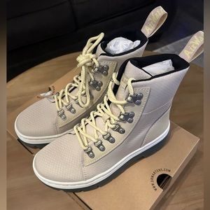 Dr.Marten’s women’s size 6.5